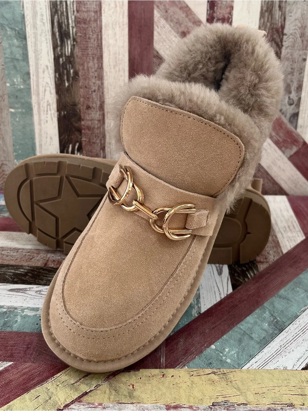 Lonza Puff Gold Buckle Beige Winter Boots Shoes EUC Suede Real Fur SZ 9-9.5